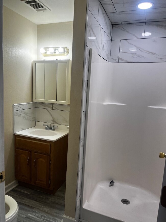 Foto del edificio - 1007 Wallace St