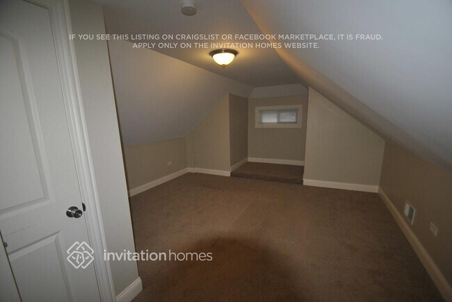 Foto del edificio - 5843 W Eddy St