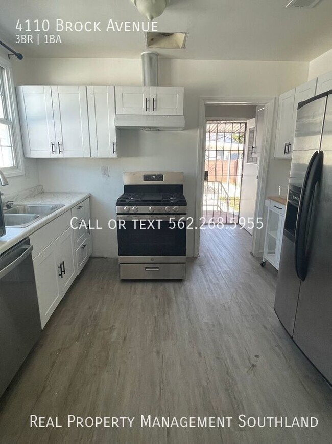 Foto del edificio - Updated 3 Bedroom Home in Lakewood
