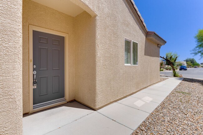 Foto del edificio - Spacious & Bright 3-Bed Home in Desirable ...