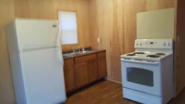 cocina completa - 4182 FLOYD JOHNSTON RD