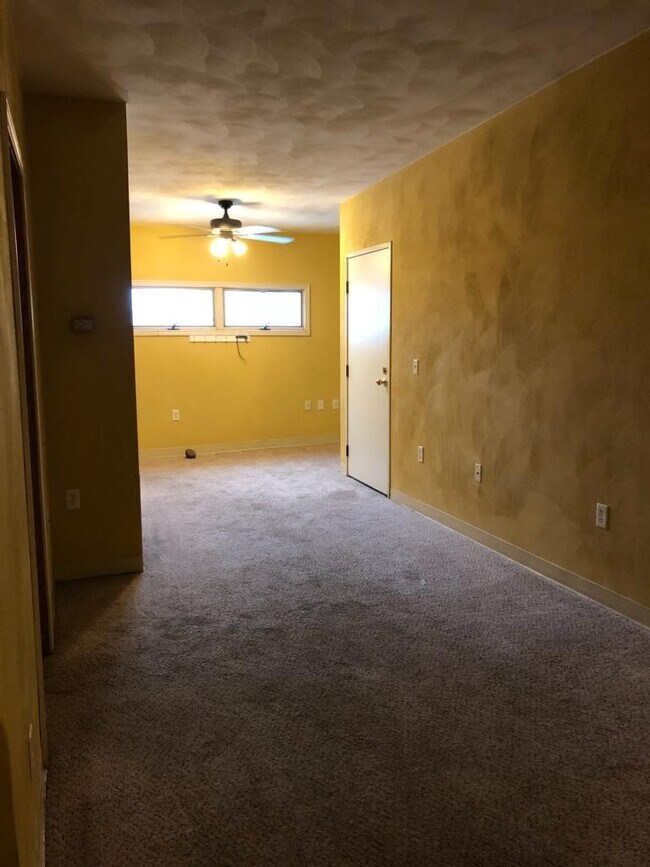 Living room - 145 W Main St
