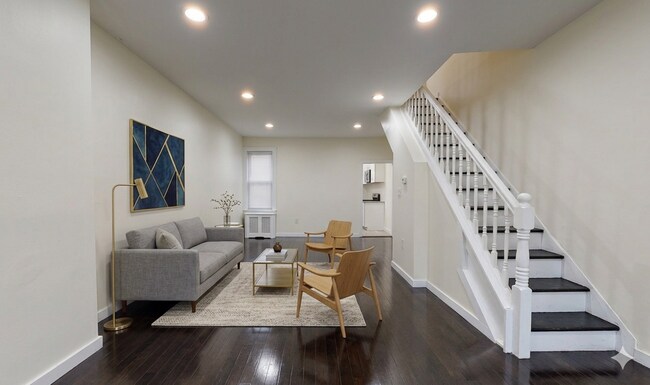 Building Photo - Charming 3 BR/1 BA Philly Row Home with Porch, Deck & Basement