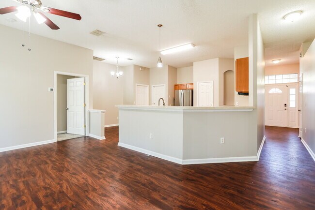 Foto del edificio - 7910 Westport Bay Ct