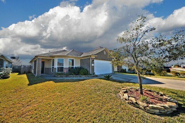 Building Photo - 23543 Legacy Oak St