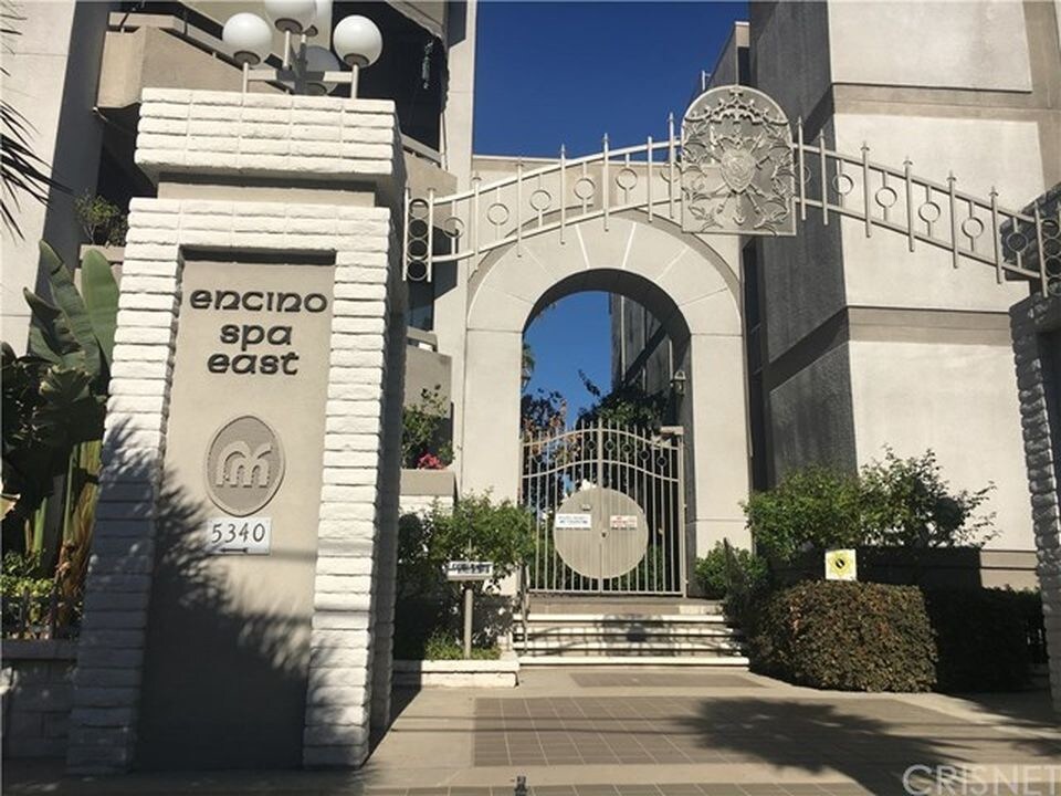 5340 Yarmouth Ave, Encino, CA 91316 Townhome Rentals in Encino CA