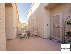 Building Photo - 16013 S Desert Foothills Pkwy