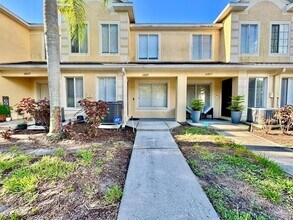 Building Photo - 10823 Brickside Ct