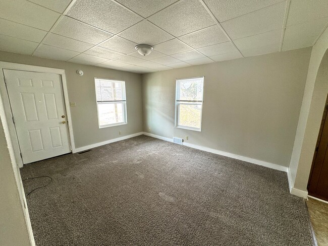 Foto del edificio - 2 Bed / 1 Bath House Off North Main Street