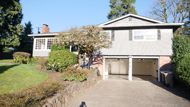 Foto del edificio - 1525 Ivy Ct
