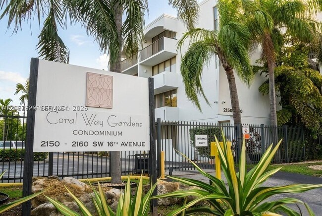Building Photo - 2160 SW 16th Ave