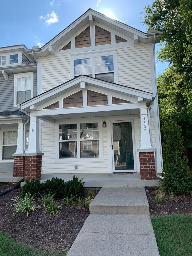3307 Harpeth Springs Dr, Nashville, TN 37221 Condo for Rent in