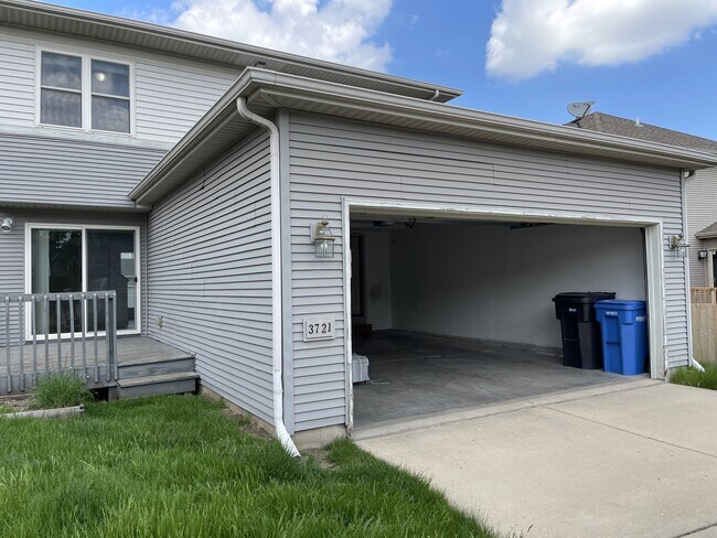 Building Photo - 3721 Frosted Leaf Dr