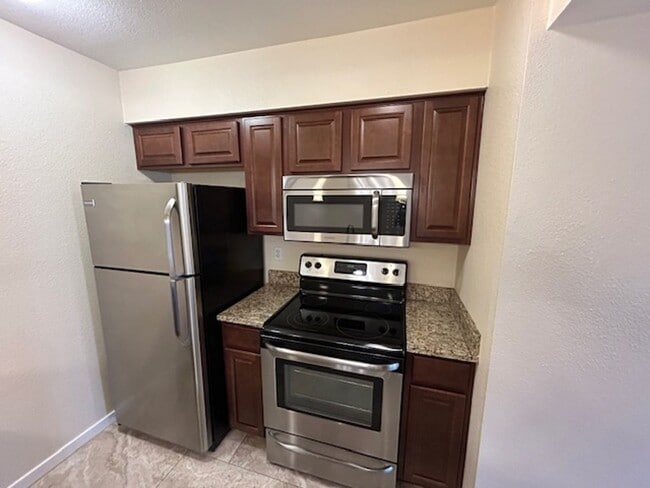 Photo - 1634 W Village Way Townhome