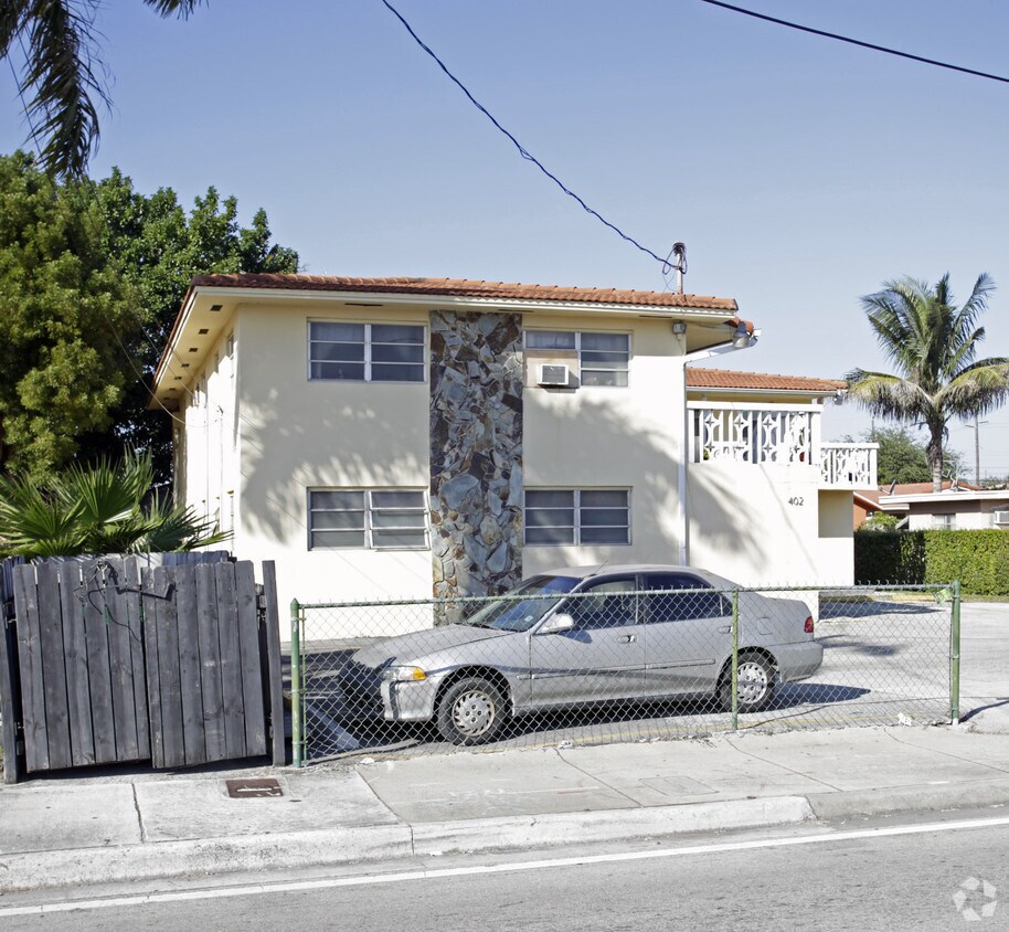 Building Photo - 402 NW 57th Ave