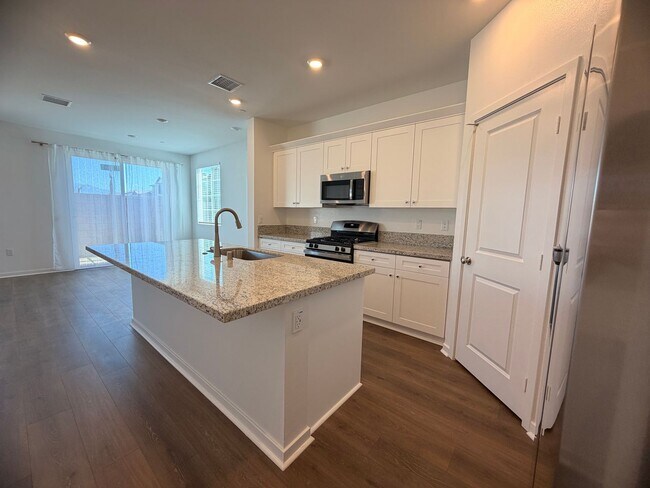 Building Photo - 29388 Oceanside Dr