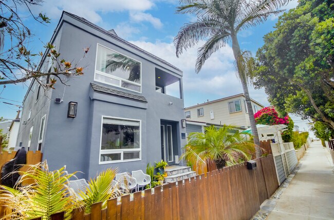 Foto del edificio - 735 Whiting Ct