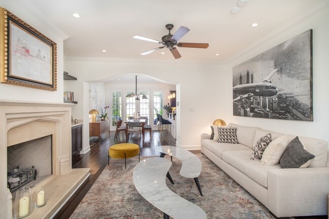 Foto del edificio - 2 Story, 2 Bed/2.5 Bath, Pool Home Plus Of...