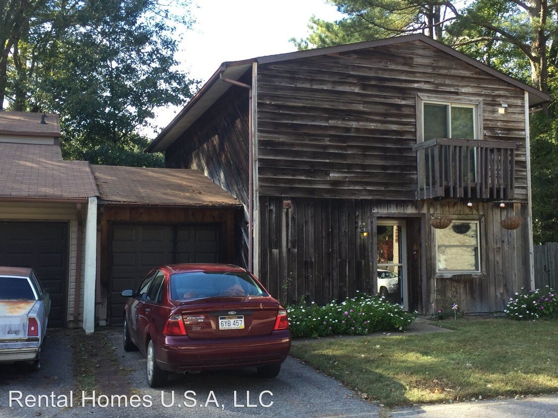 Primary Photo - 3 br, 1.5 bath House - 8 Jersey Circle