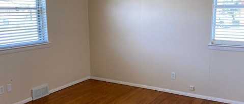 Foto del edificio - 900 Haggard St