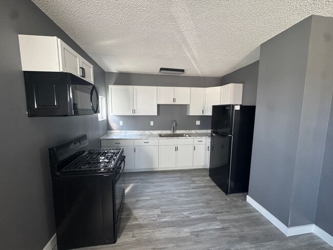 Foto del edificio - 620 1st Ave