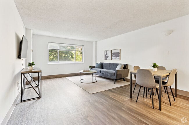Building Photo - 1711 Bellevue Ave