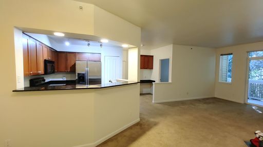 Foto del edificio - Bothell/Kirkland area 2nd floor 1 bed/1 bath condo with covered parking available by Jan 15th at ...