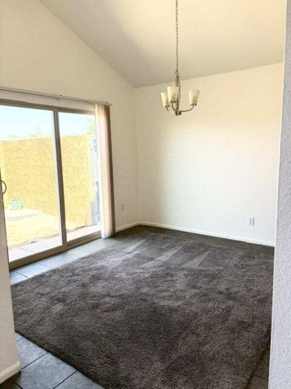 Building Photo - 901 S Melody Ln