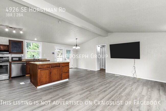 Building Photo - Cozy 3BD/1.75BA Home in Port Orchard