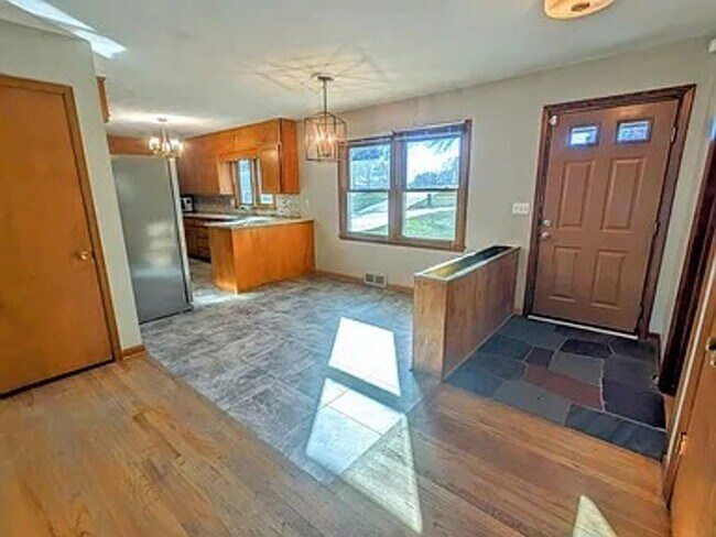 Foto del edificio - 10506 Hilltop Rd