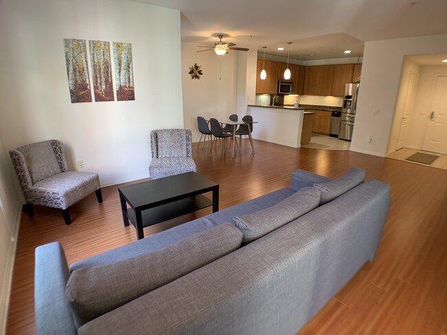 Foto del edificio - 12664 Chapman Ave