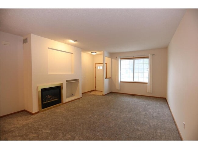 Building Photo - 1825 111th Ave NE
