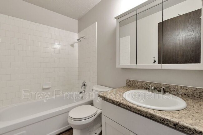 Foto del edificio - 5194 1950 W St