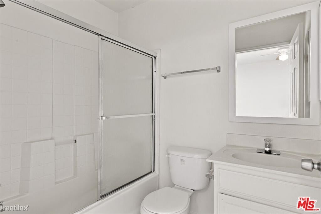 2 br, 2.5 bath Condo 6616 Sylmar Ave Apt 1 Condo for Rent in Los Angeles, CA