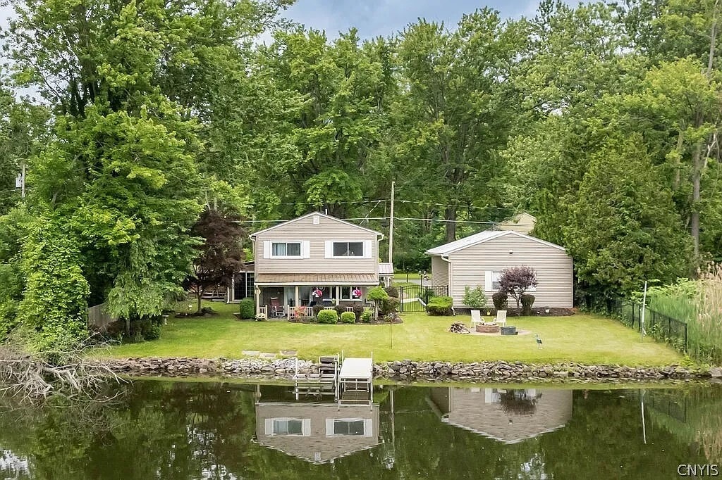 Photo - 9470 Horseshoe Island Rd (Clay, NY)