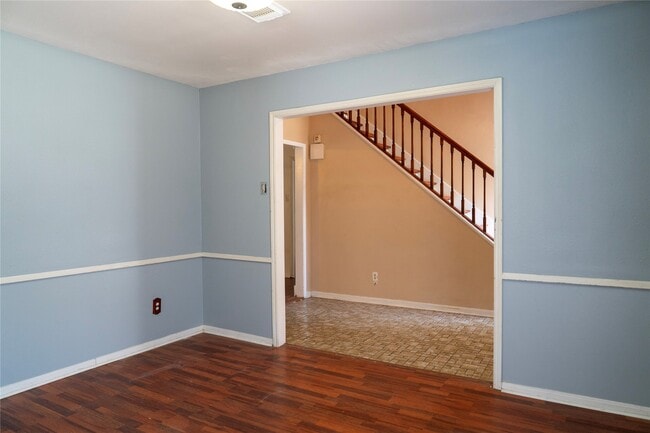 Foto del edificio - 2902 Meadowcreek Dr