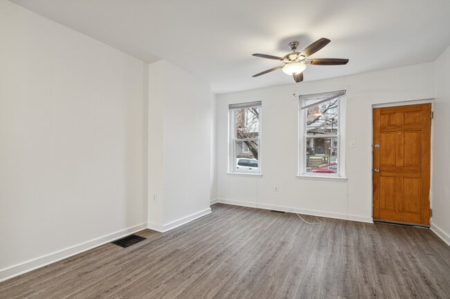 Building Photo - 3079 Tulip St