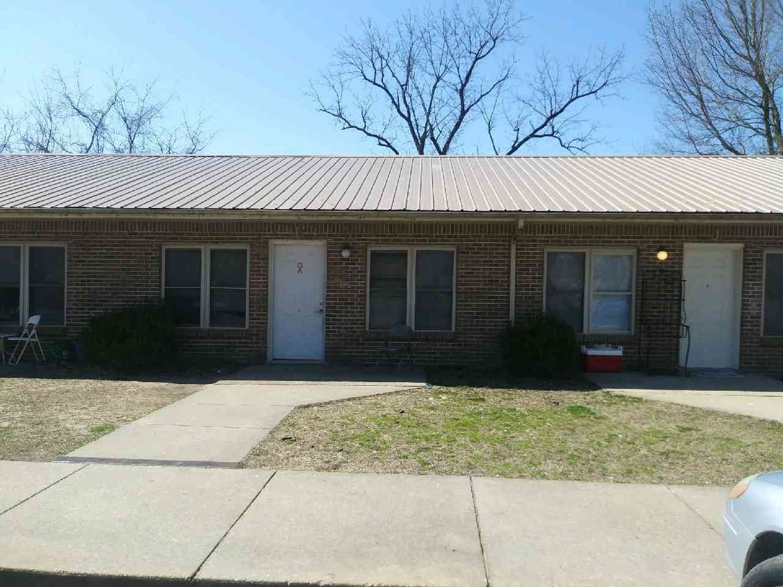 Building Photo - Heritage Villa Apartments