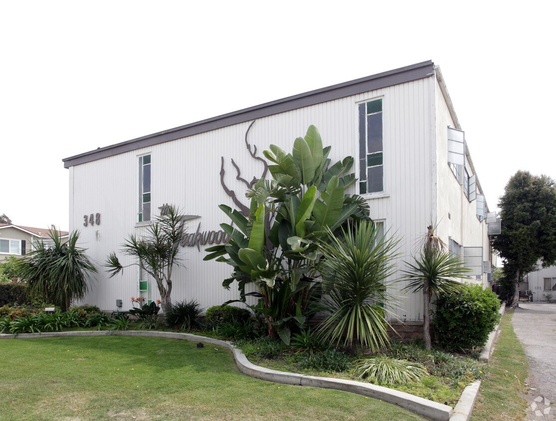 Building Photo - 348 Milford St