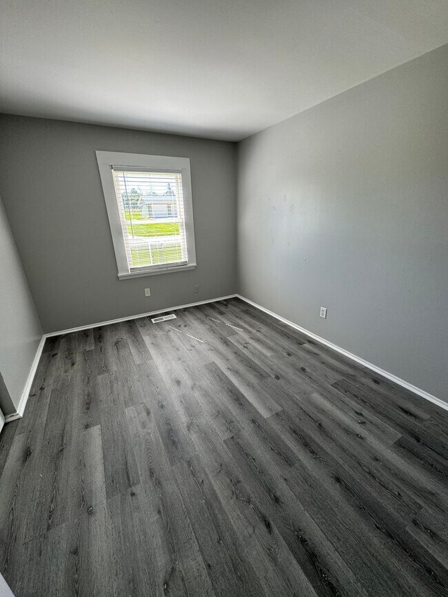 Building Photo - 6108 Orchard Ln