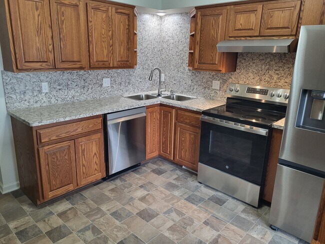 Foto del edificio - 11719 21 Mile Rd