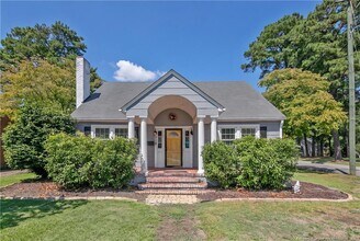 Building Photo - 209 N Churchill Dr