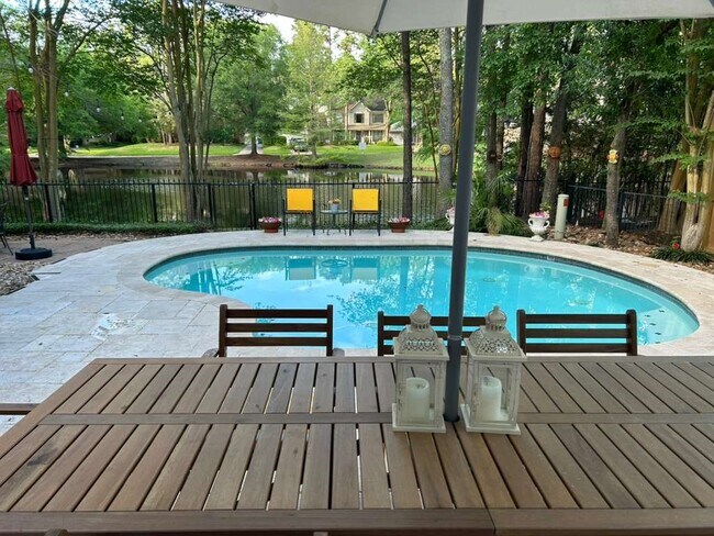 Building Photo - 65 S Hidden View Cir