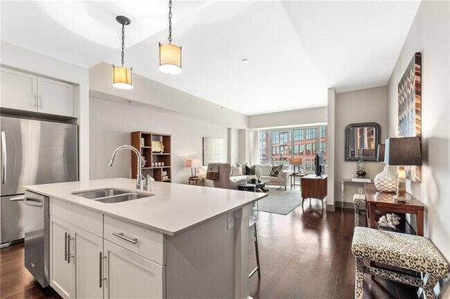 Foto del edificio - 1100 Howell Mill Rd NW