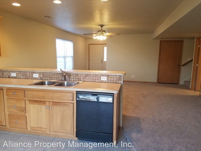Building Photo - 4 br, 2 bath House - 3024 Brookville Dr.