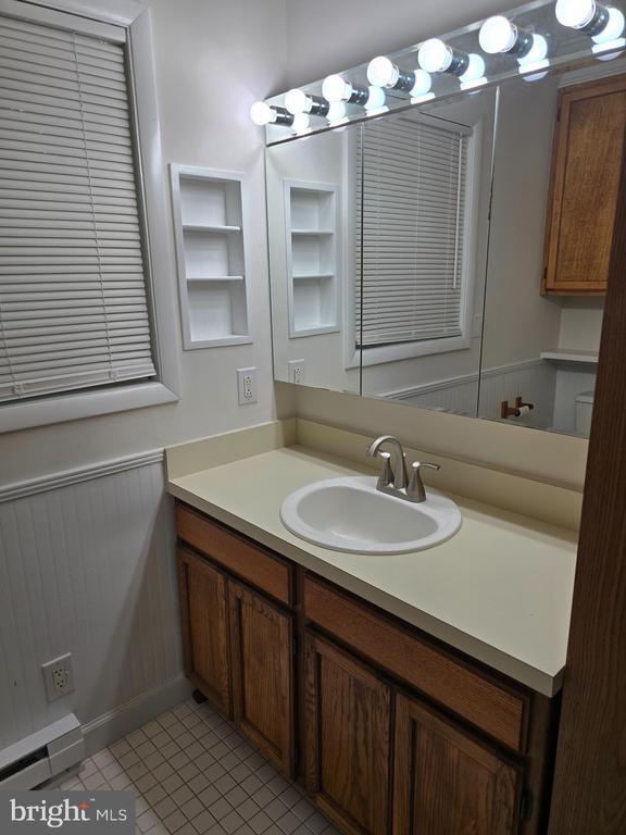 Building Photo - 384 Peach Orchard Rd