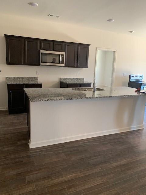 Foto del edificio - 4815 Minnow Ln