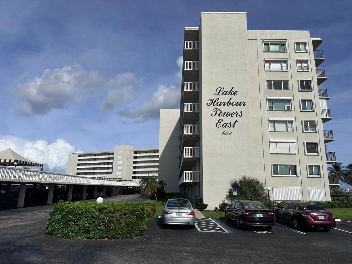 Primary Photo - 801 Lake Shore Dr