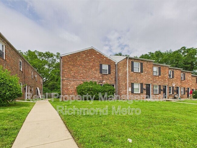 Building Photo - 2701 Midlothian Tpke