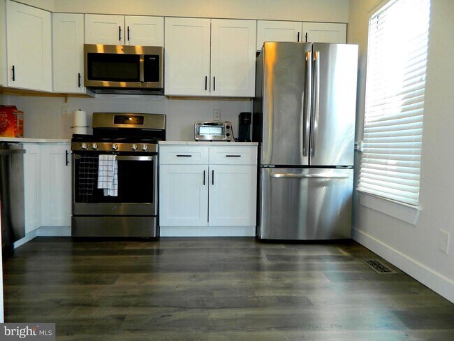 Foto del edificio - 82 Pebble Ln